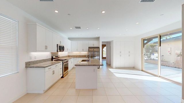 35815 Mccarthy Street, Palm Desert, CA 92211