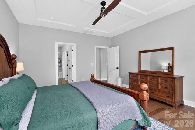 128 Creekside Crossing Lane, Mooresville, NC 28117