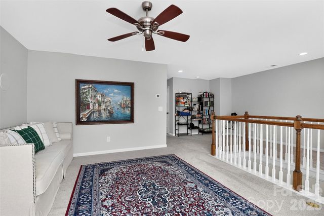 128 Creekside Crossing Lane, Mooresville, NC 28117