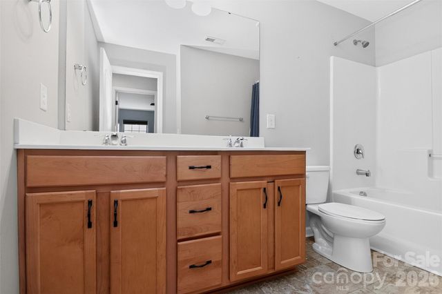 128 Creekside Crossing Lane, Mooresville, NC 28117