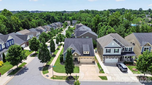 128 Creekside Crossing Lane, Mooresville, NC 28117