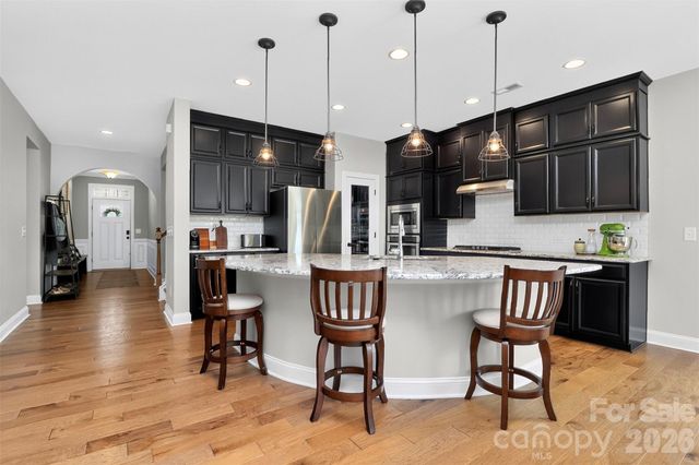 128 Creekside Crossing Lane, Mooresville, NC 28117