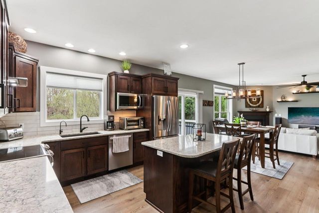 4644 Pierceville Road, Cottage Grove, WI 53527