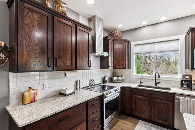 4644 Pierceville Road, Cottage Grove, WI 53527