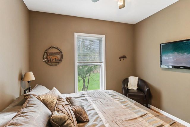 4644 Pierceville Road, Cottage Grove, WI 53527