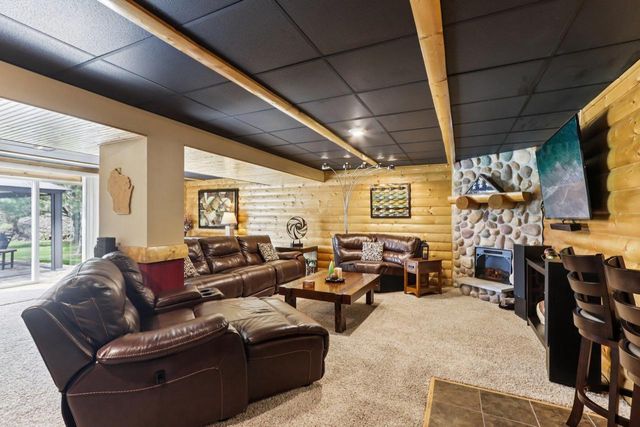 4644 Pierceville Road, Cottage Grove, WI 53527