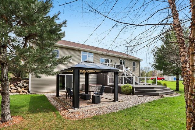 4644 Pierceville Road, Cottage Grove, WI 53527