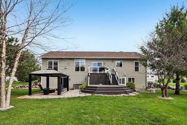 4644 Pierceville Road, Cottage Grove, WI 53527