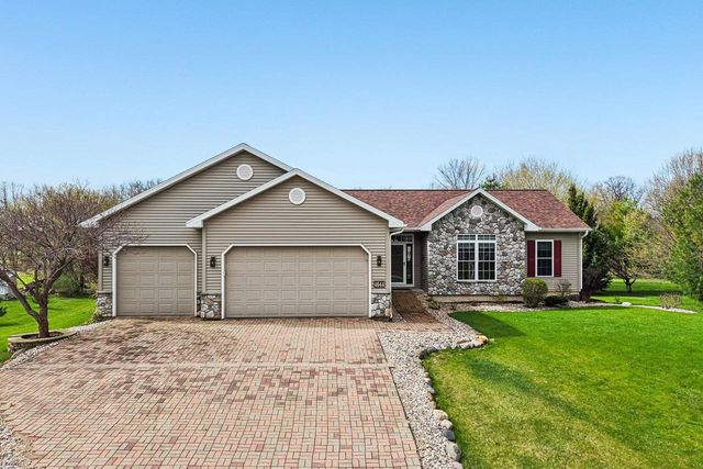4644 Pierceville Road, Cottage Grove, WI 53527