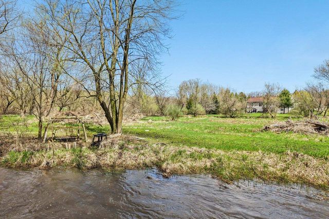 4644 Pierceville Road, Cottage Grove, WI 53527