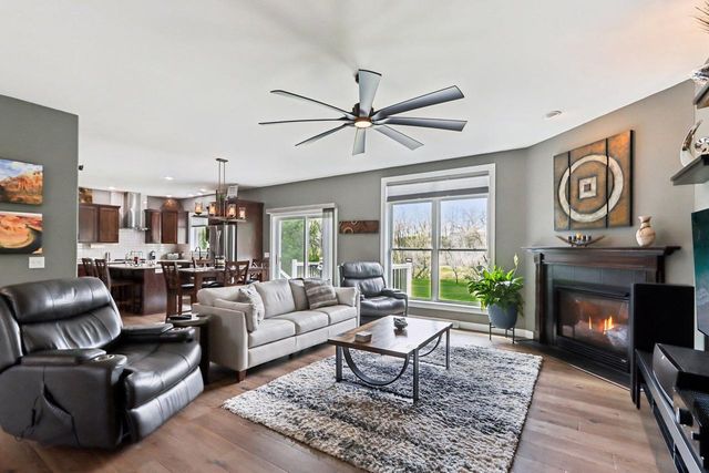 4644 Pierceville Road, Cottage Grove, WI 53527