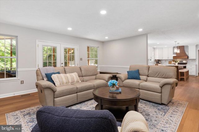 645 PLANTATION BLVD, West River, MD 20778