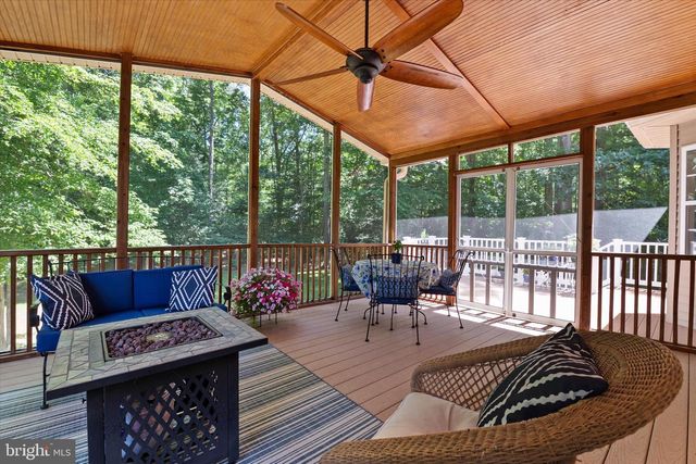 645 PLANTATION BLVD, West River, MD 20778