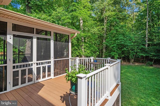 645 PLANTATION BLVD, West River, MD 20778