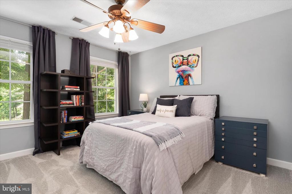 Image 31 of property listing at 645 PLANTATION BLVD, West River, MD 20778