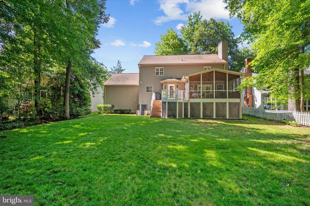 Image 45 of property listing at 645 PLANTATION BLVD, West River, MD 20778
