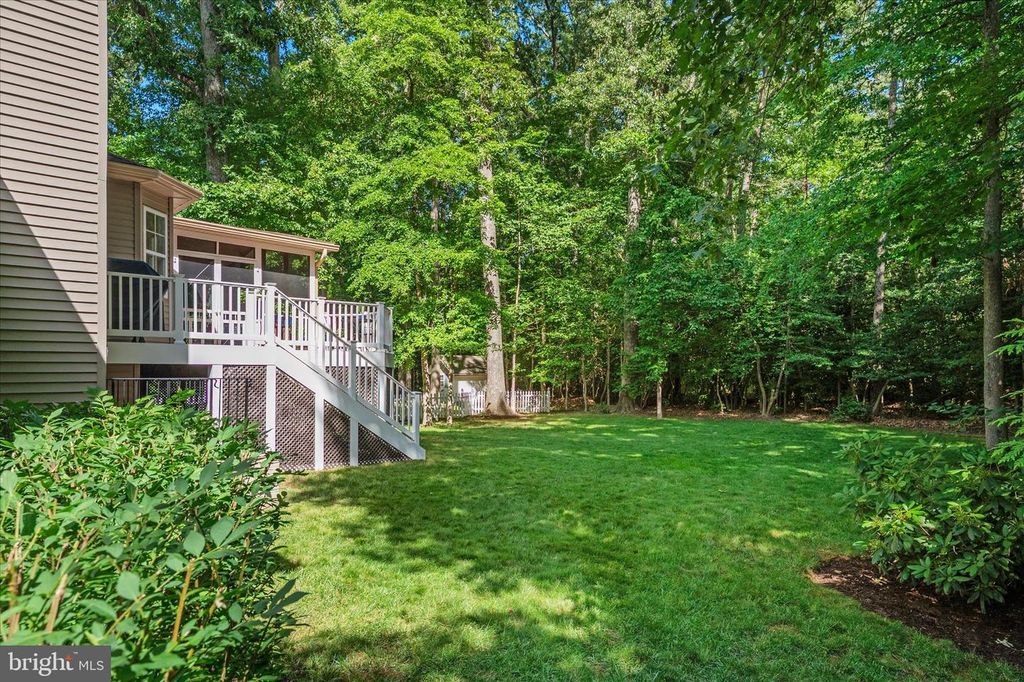 Image 49 of property listing at 645 PLANTATION BLVD, West River, MD 20778