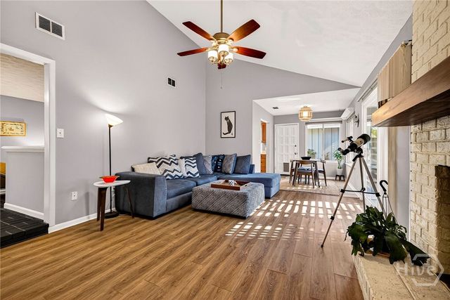 5 Chantilly Court, Savannah, GA 31419