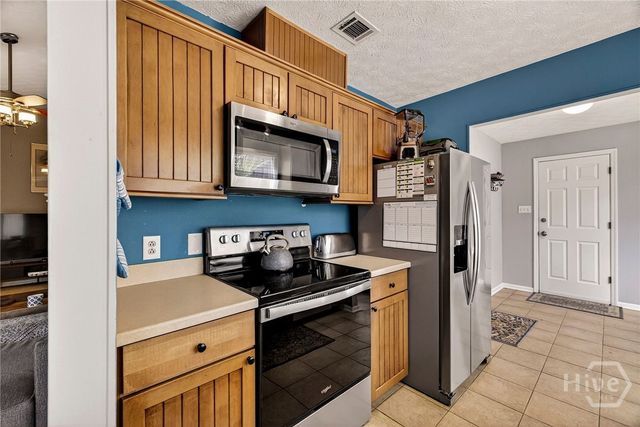 5 Chantilly Court, Savannah, GA 31419