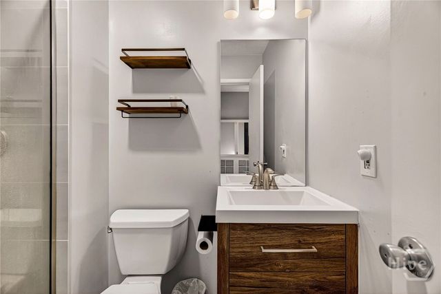 5 Chantilly Court, Savannah, GA 31419