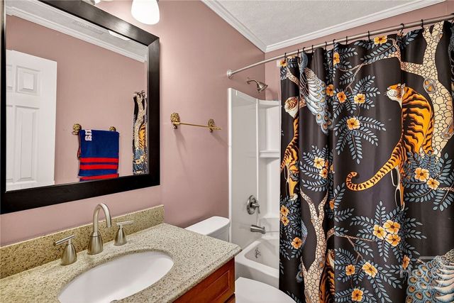 5 Chantilly Court, Savannah, GA 31419