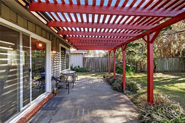 5 Chantilly Court, Savannah, GA 31419