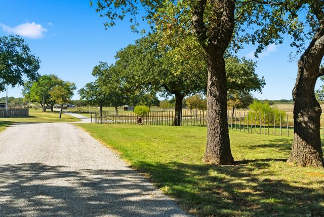 15200 Choice Acres Court, Lipan, TX 76462