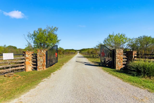 15200 Choice Acres Court, Lipan, TX 76462