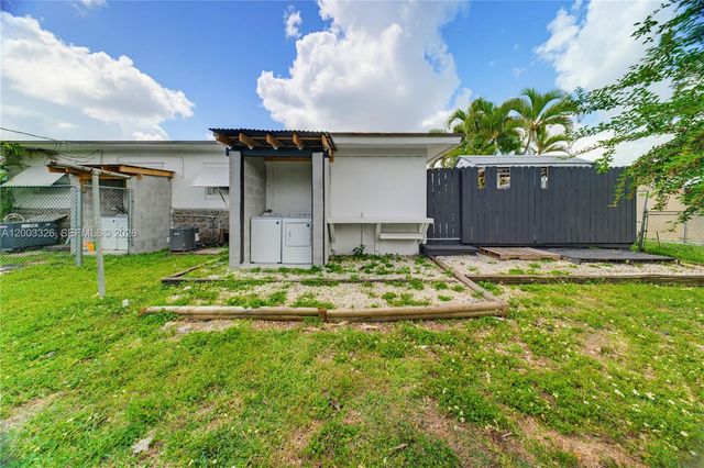 173 NW 18th St 1, Homestead, FL 33030