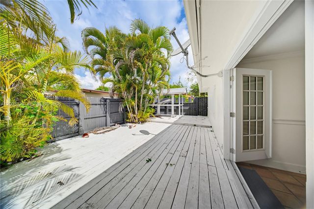 173 NW 18th St 1, Homestead, FL 33030