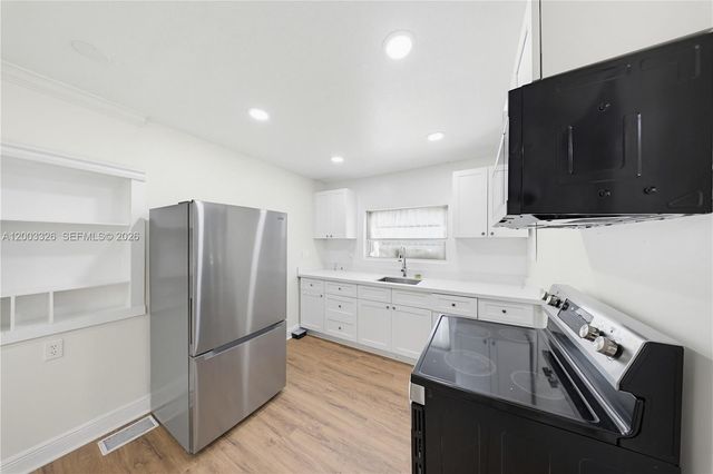 173 NW 18th St 1, Homestead, FL 33030