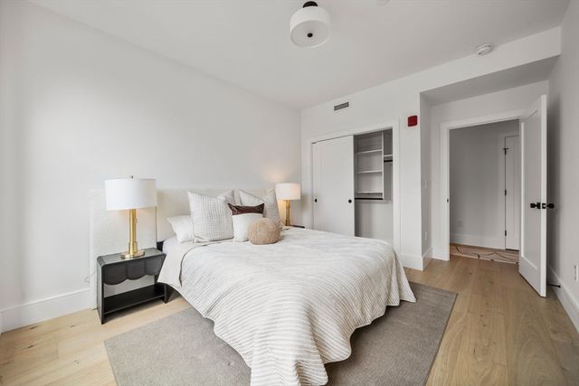136 West 8th 3, Boston, MA 02127
