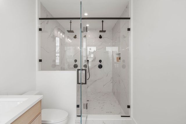 136 West 8th 3, Boston, MA 02127