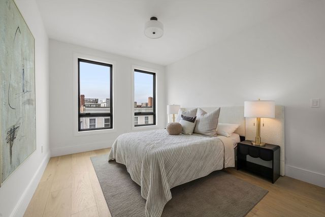 136 West 8th 3, Boston, MA 02127