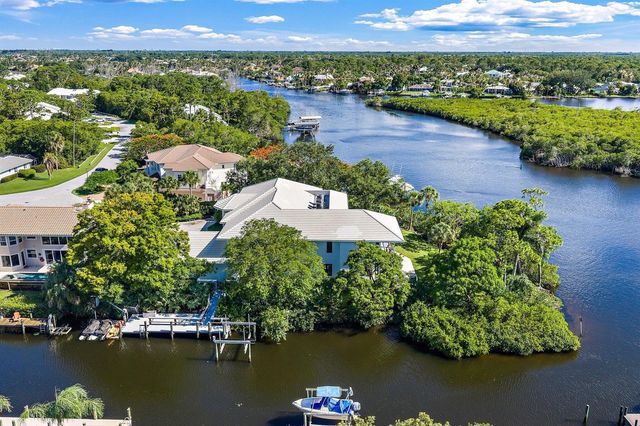 8818 SE Riverfront Terrace, Jupiter, FL 33469