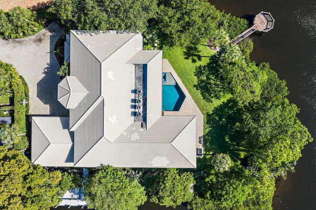 8818 SE Riverfront Terrace, Jupiter, FL 33469
