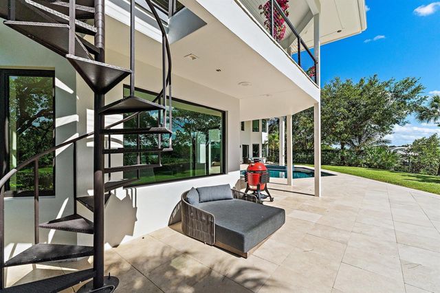 8818 SE Riverfront Terrace, Jupiter, FL 33469
