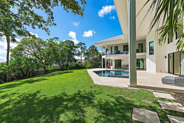 8818 SE Riverfront Terrace, Jupiter, FL 33469