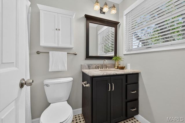 9066 W Swan Circle Drive, Brentwood, MO 63144