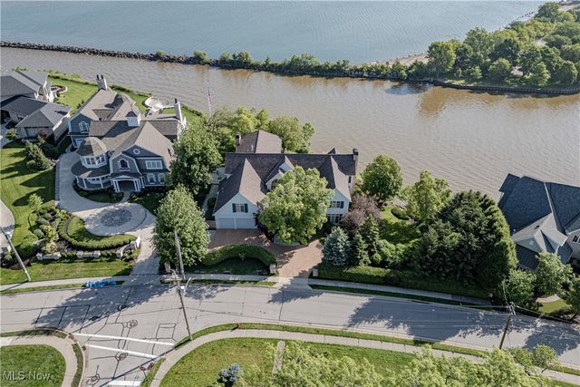 19486 Frazier Drive, Rocky River, OH 44116