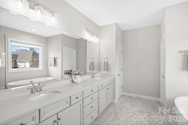 215 Trelawn Street, Fort Mill, SC 29715