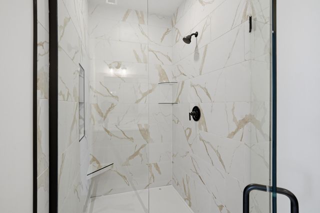 6518 WALSBY DR, Columbia, MO 65201