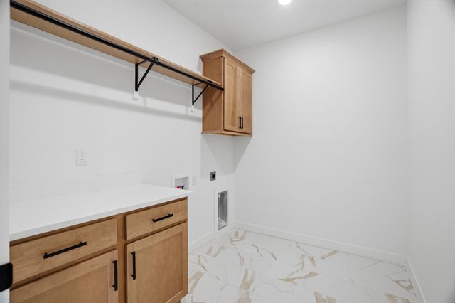 6518 WALSBY DR, Columbia, MO 65201