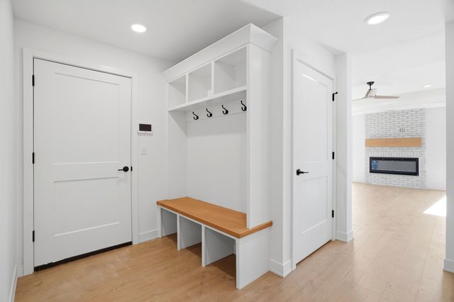 6518 WALSBY DR, Columbia, MO 65201