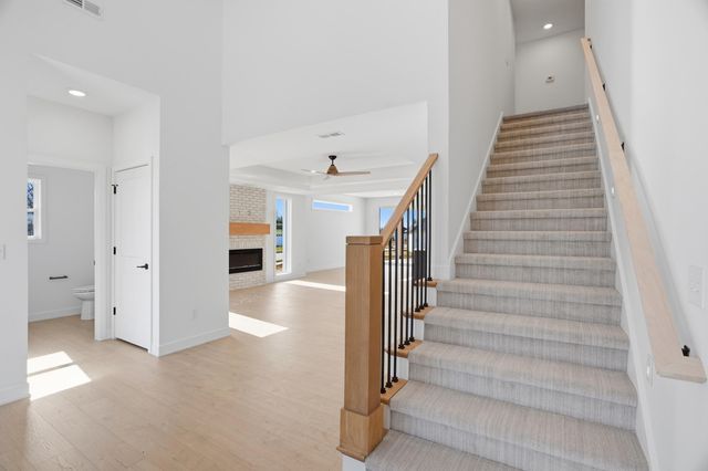 6518 WALSBY DR, Columbia, MO 65201