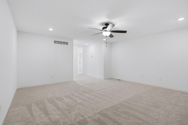 6518 WALSBY DR, Columbia, MO 65201