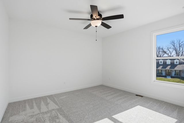 6518 WALSBY DR, Columbia, MO 65201