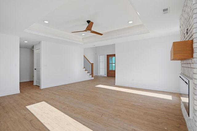 6518 WALSBY DR, Columbia, MO 65201