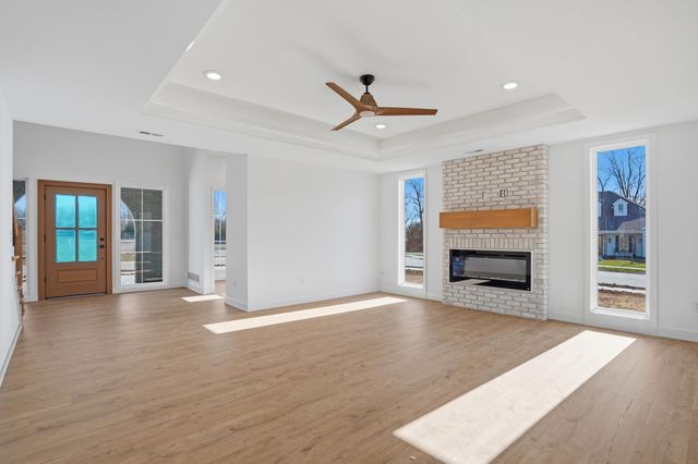 6518 WALSBY DR, Columbia, MO 65201