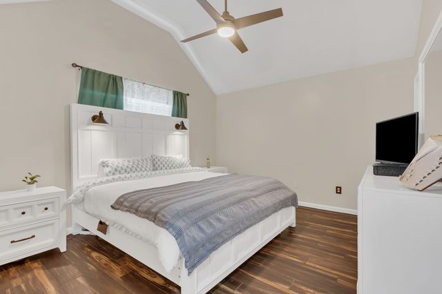 2032 Red Jacket Trce, Spring Hill, TN 37174